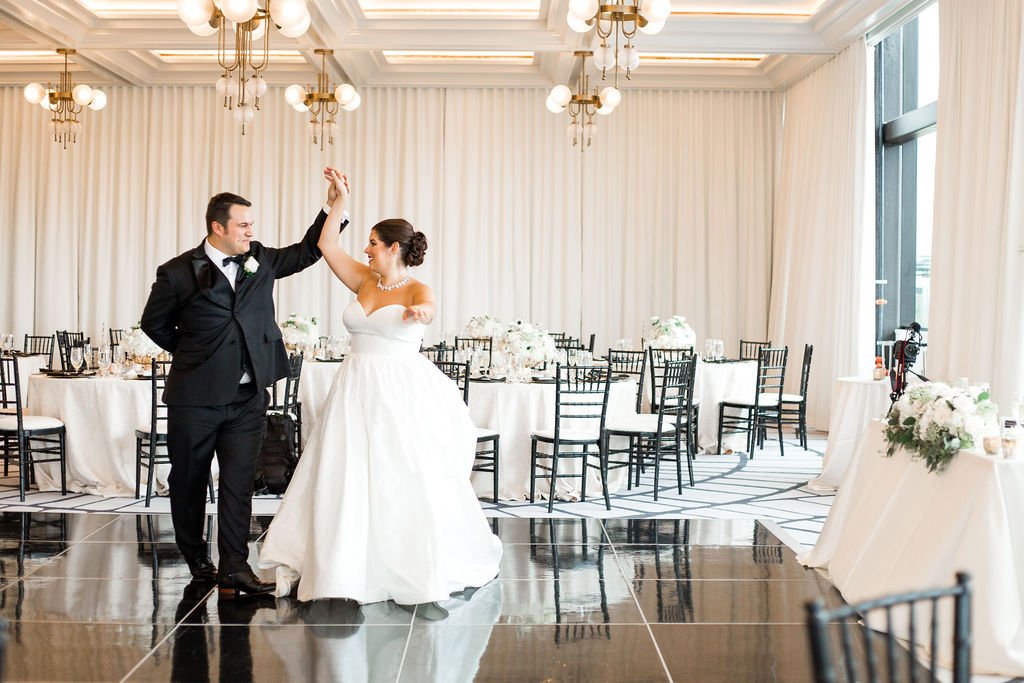 Southern-Wedding-Savannah-Georgia-Perry-Lane-Hotel